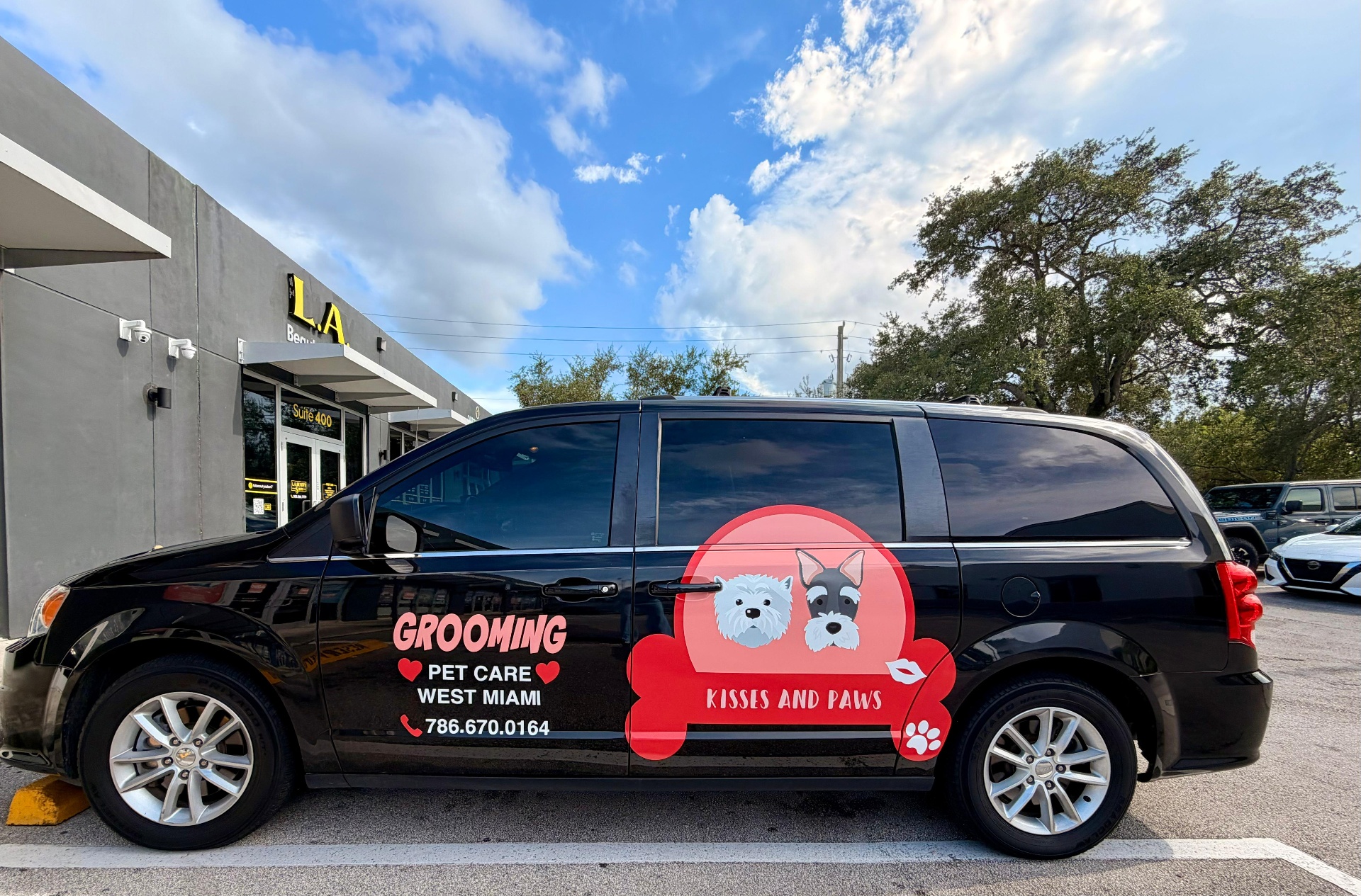Transportation โ Our transport vehicle at Kisses and Paws in West Miami